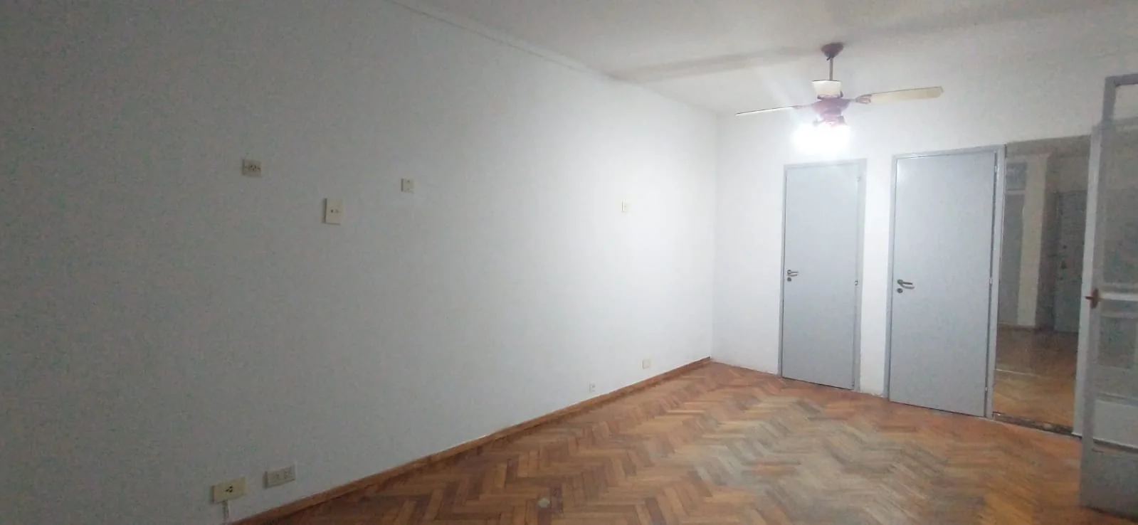 DEPARTAMENTO MONOAMBIENTE CON PATIO