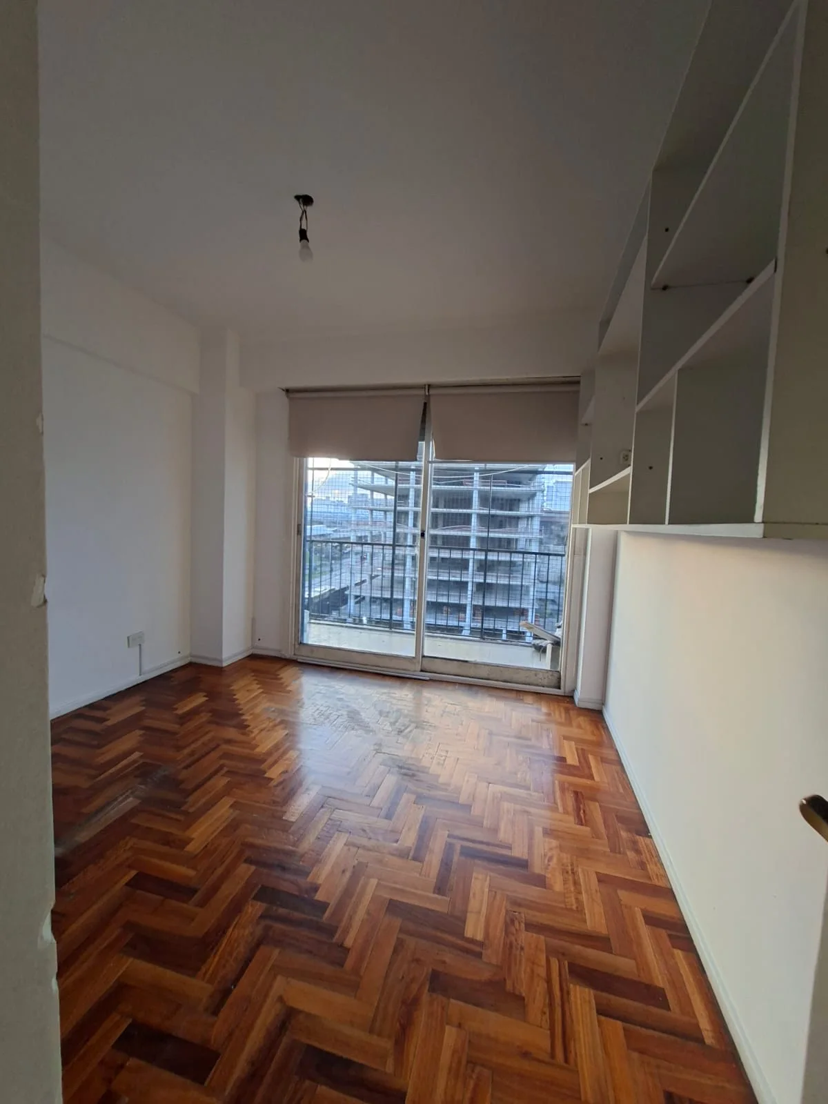 Disponible departamento de 4 Amb + Cochera y Balcón