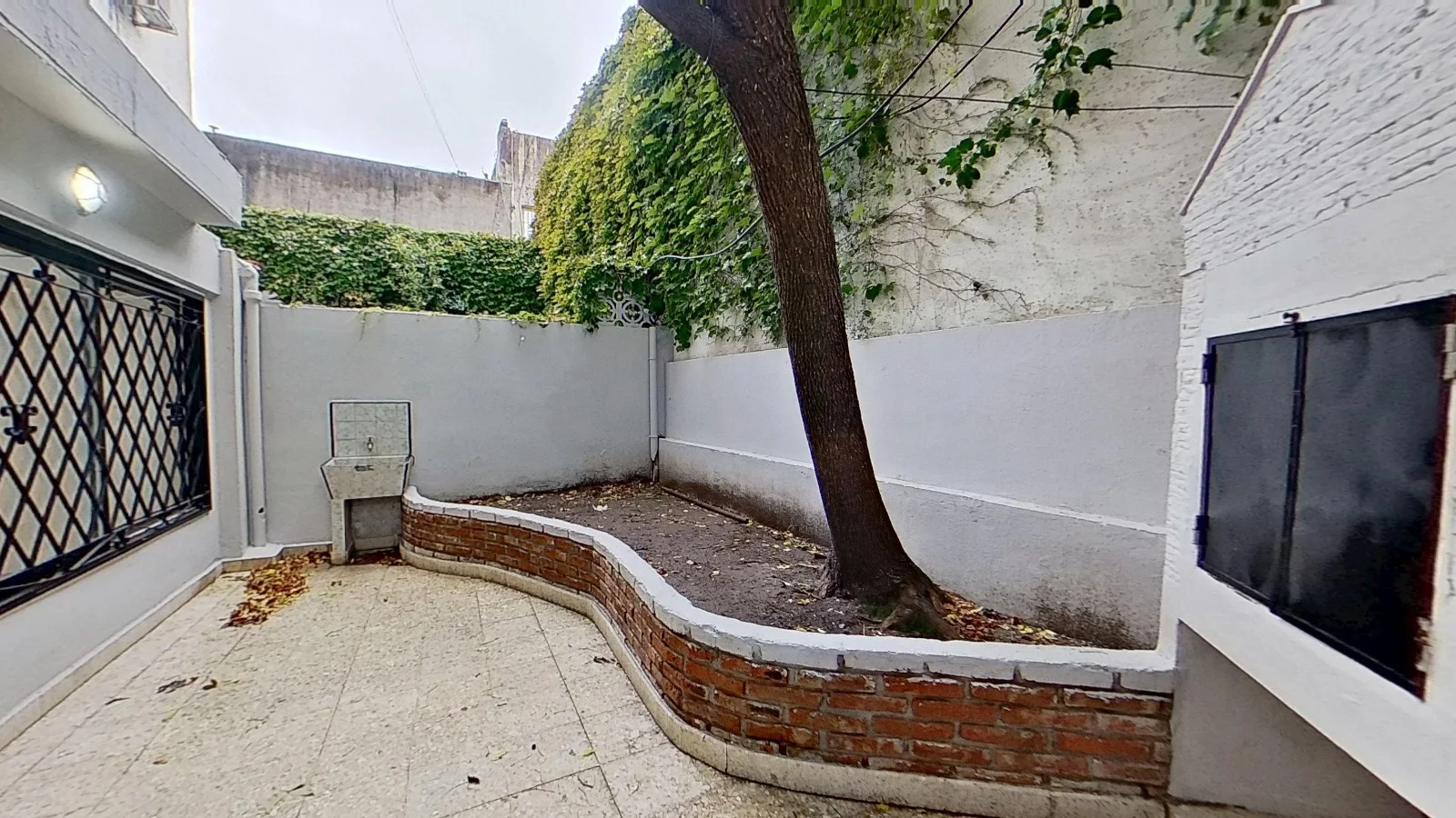 DEPARTAMENTO 2 AMBIENTES CON PATIO EN ALMAGRO